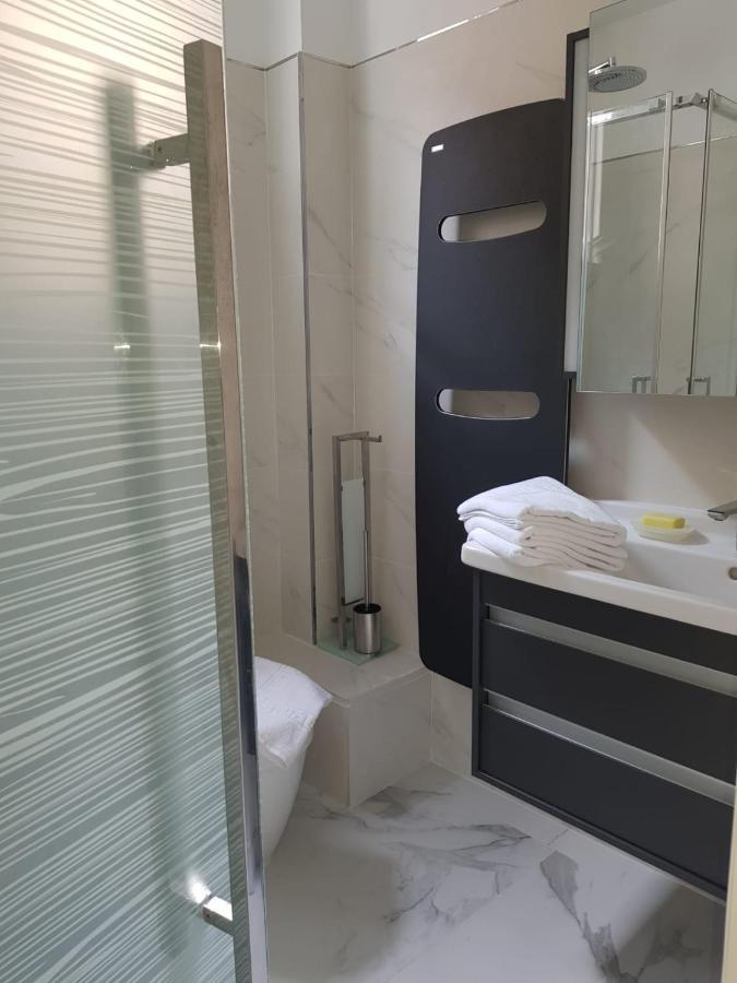 Suite Stalingrad Nice Eksteriør bilde